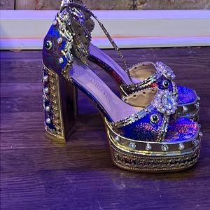 Azalea Wang stack heels